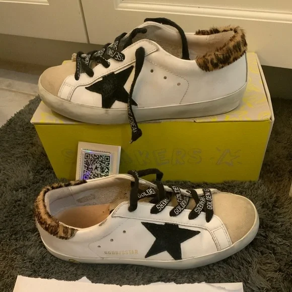 Golden Goose Kids Leopard Superstars - Picture 1 of 3